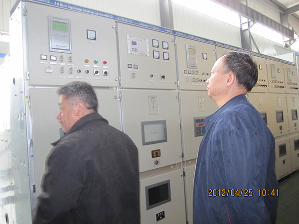 塔吉克斯坦客戶來公司驗收2x50MVA/110KV變電站全套設(shè)備